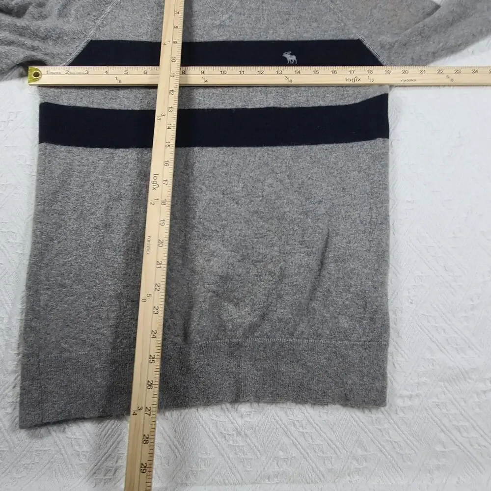 Abercrombie and Fitch men's 100% cashmere Size Medium Quiet luxury preppy cozy - Picture 4 of 7